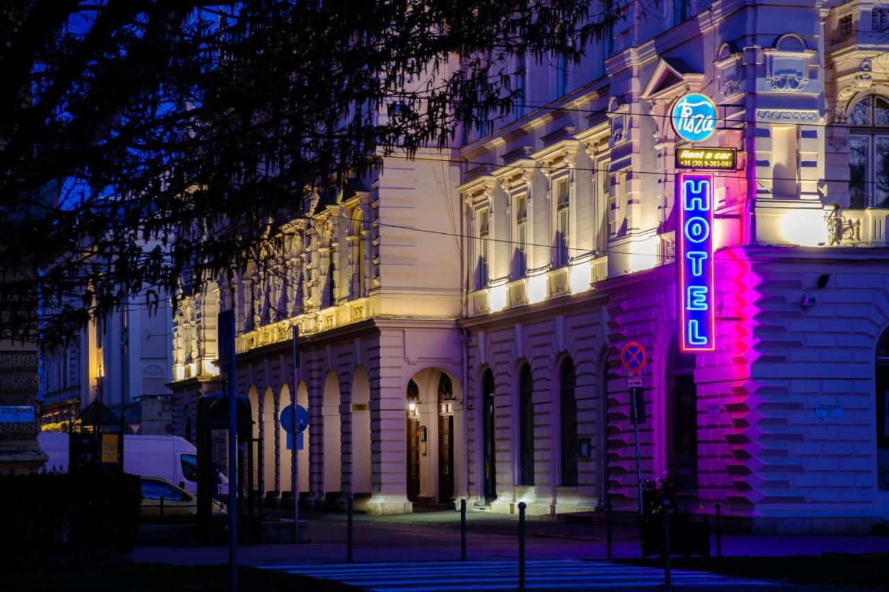 Tisza Hotel Szeged Ngoại thất bức ảnh