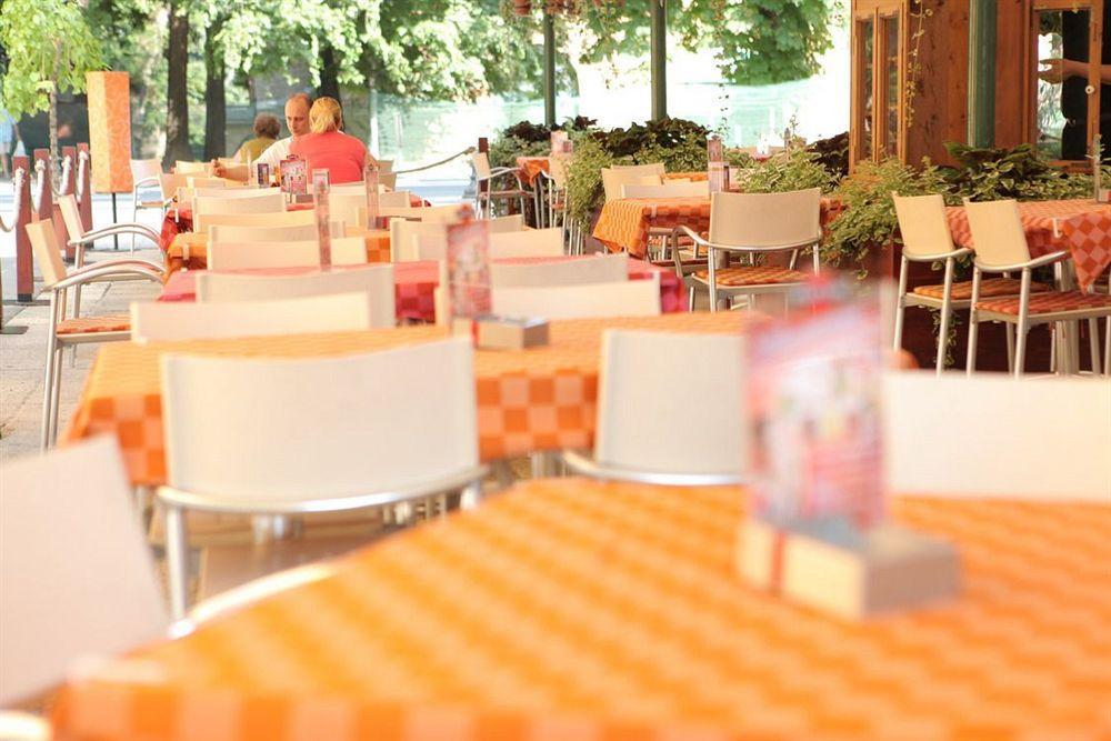 Tisza Hotel Szeged Ngoại thất bức ảnh