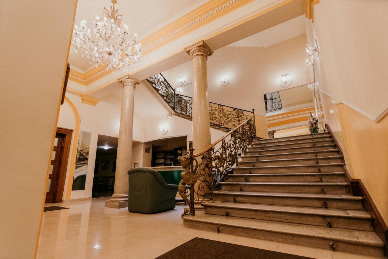 Tisza Hotel Szeged Ngoại thất bức ảnh