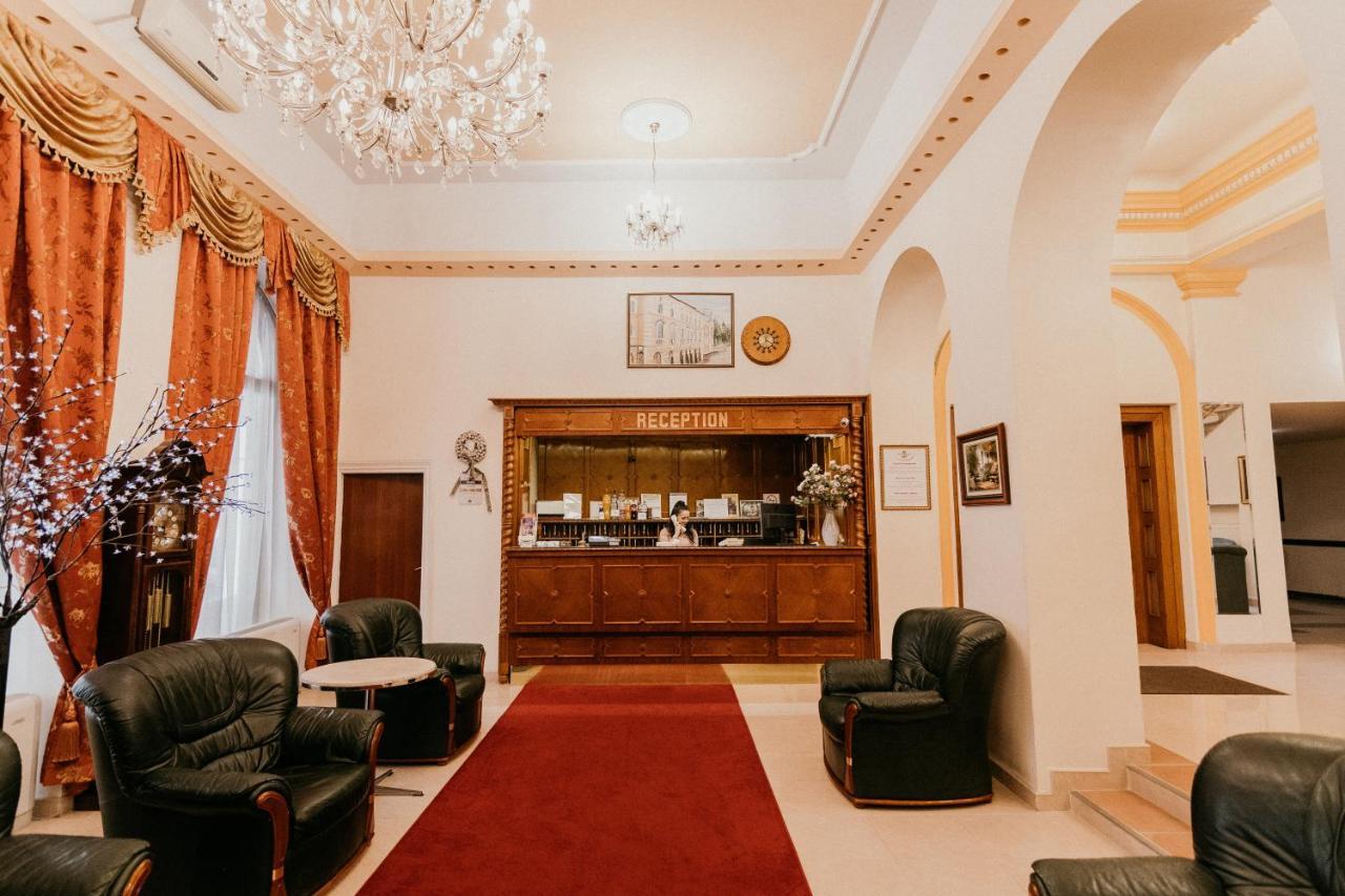 Tisza Hotel Szeged Ngoại thất bức ảnh